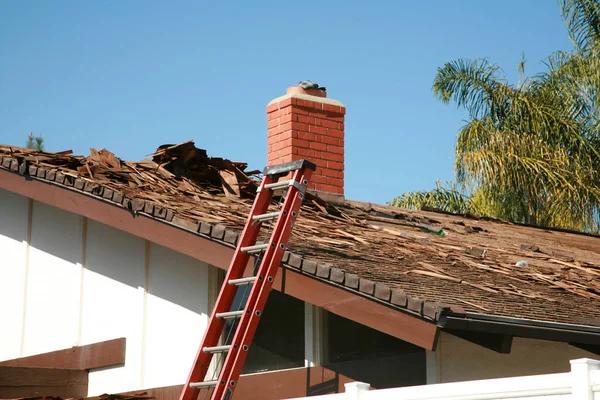 How Long Does a Roof Replacement Take in Parkville?